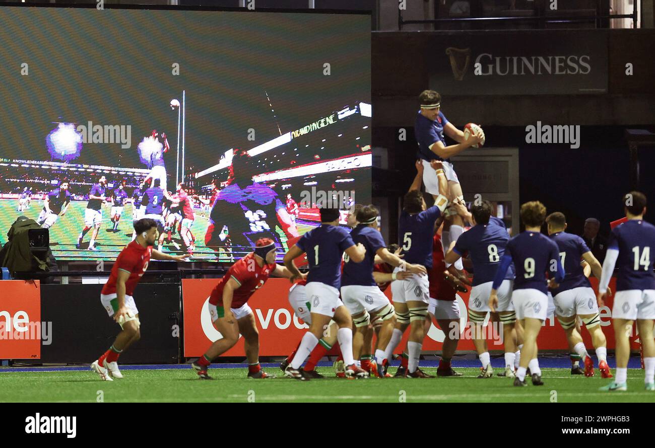 Cardiff, Regno Unito. 7 marzo 2024. Una vista generale di una linea. Partita del campionato U20 sei Nazioni 2024, Galles U20 contro Francia U20 al Cardiff Arms Park di Cardiff giovedì 7 marzo 2024. foto di Andrew Orchard/Andrew Orchard Sports Photography/ Alamy Live News Credit: Andrew Orchard Sports Photography/Alamy Live News Foto Stock