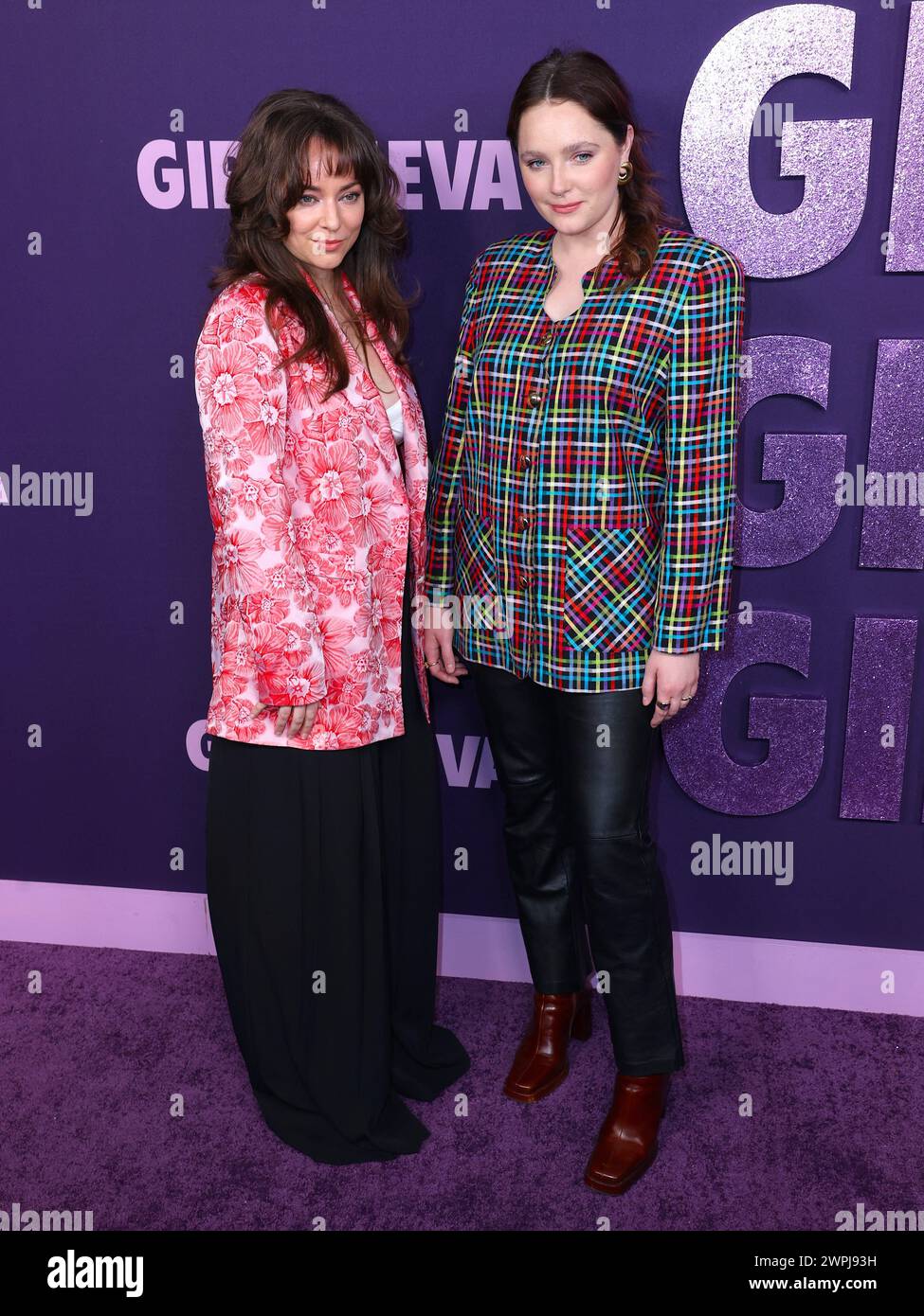 New York, Stati Uniti. 7 marzo 2024. Kate Eastman e Amy Forsyth assistono alla prima Netflix di Girls5eva al Paris Theater di New York, New York, USA il 7 marzo 2024. Foto di Charles Guerin/ABACAPRESS.COM credito: Abaca Press/Alamy Live News Foto Stock