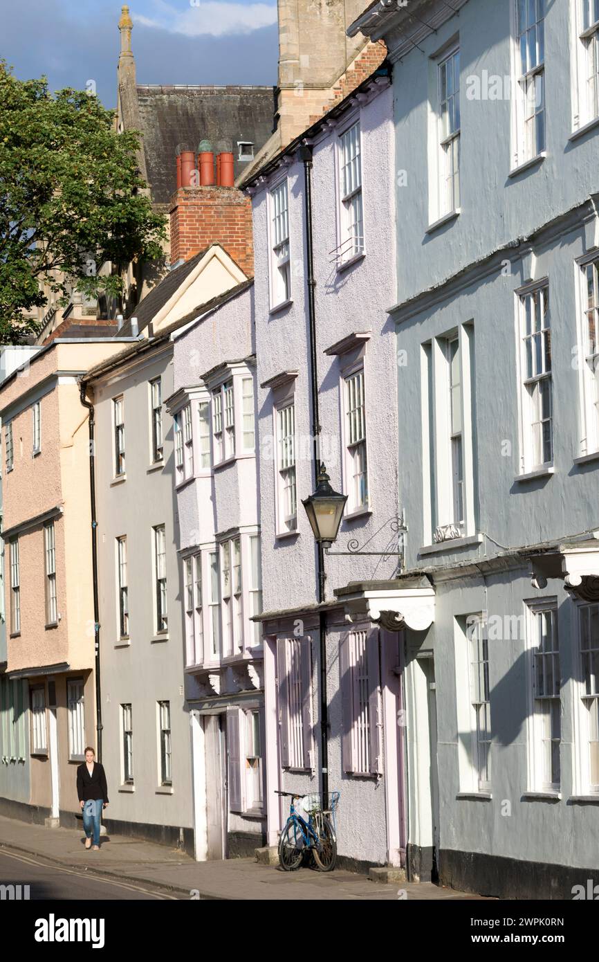 UK, Oxfordshire, Oxford, edifici lungo Holywell Street. Foto Stock