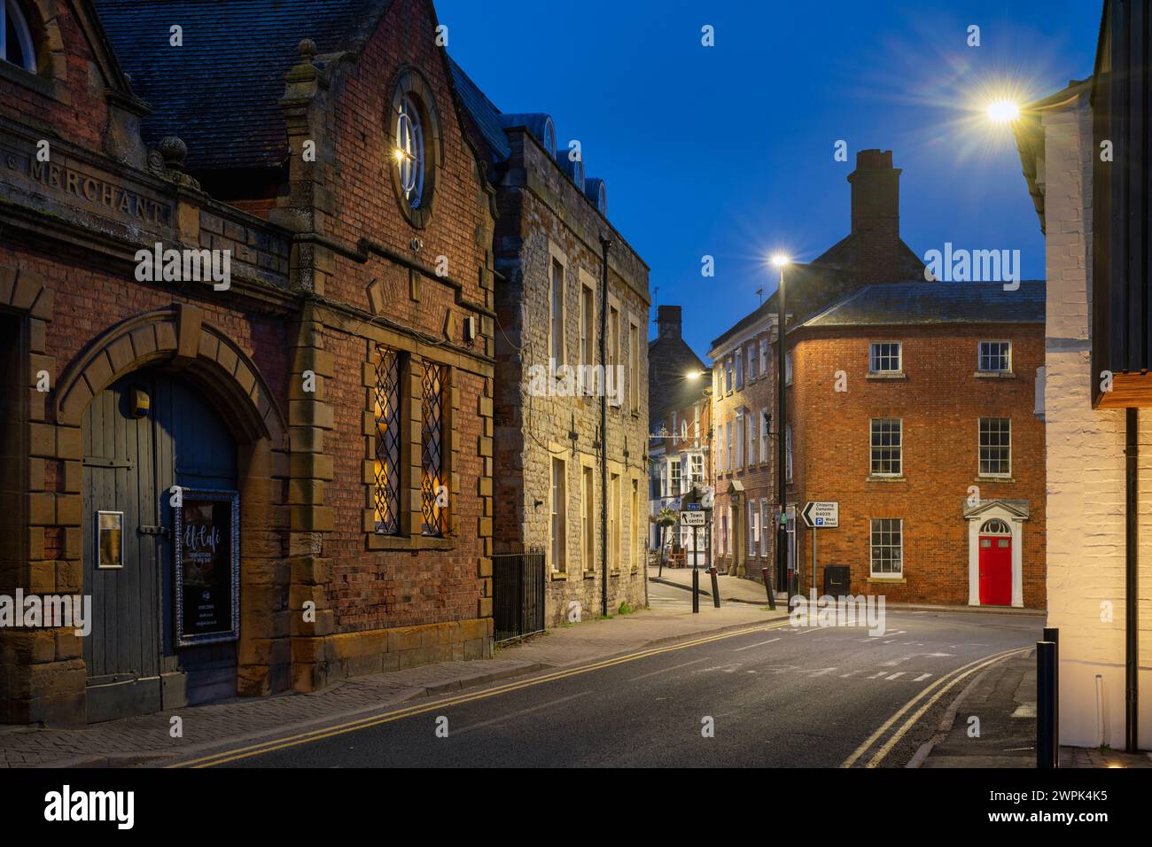 New Street all'alba. Shipston su Stour, Warwickshire, Inghilterra Foto Stock