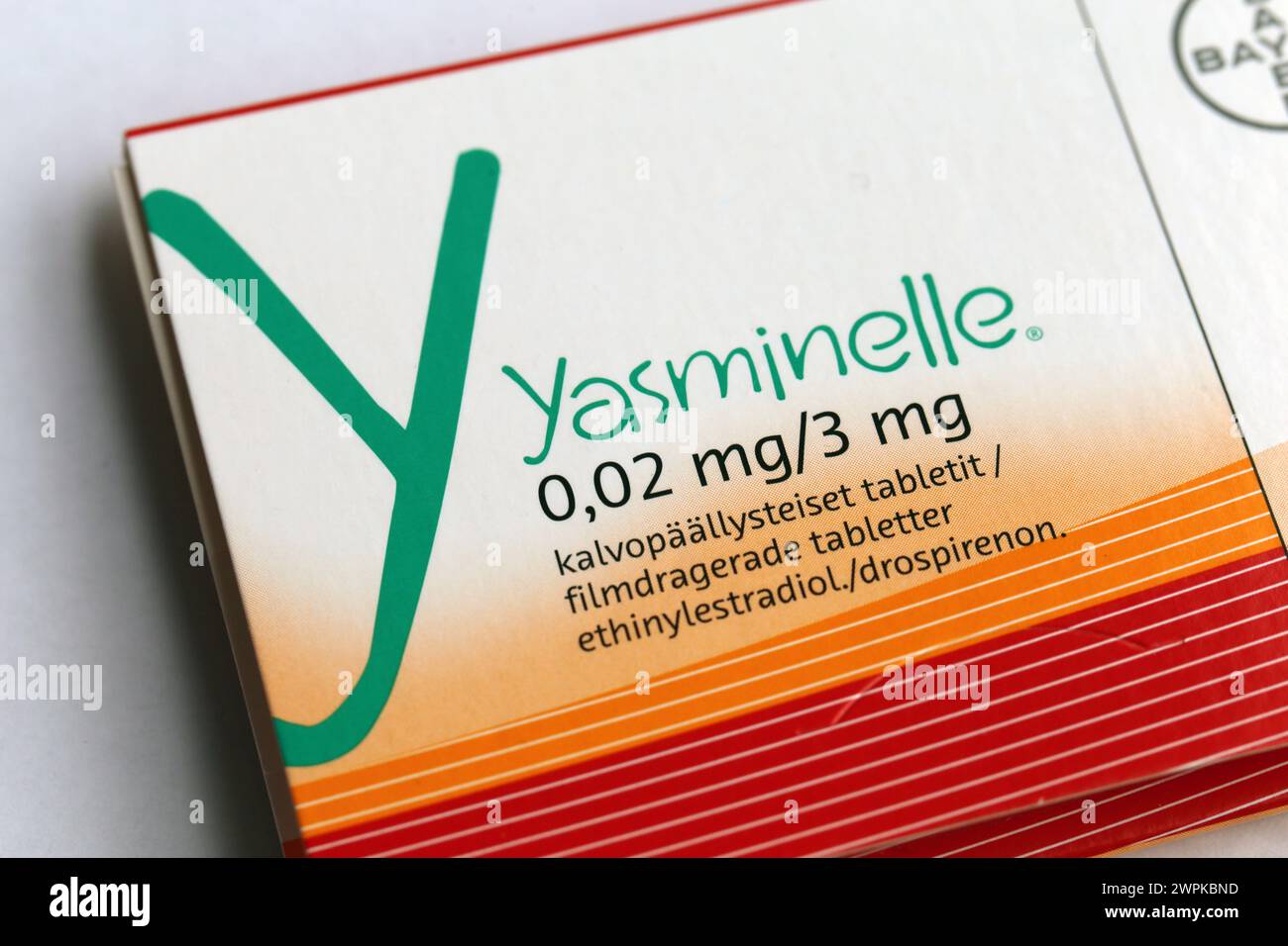Espoo, Finlandia - aprile 2020: Pillole anticoncezionali di Yasminelle, inclusi estrogeni e progesteroni. Queste pillole possono prevenire la gravidanza indesiderata. Foto Stock