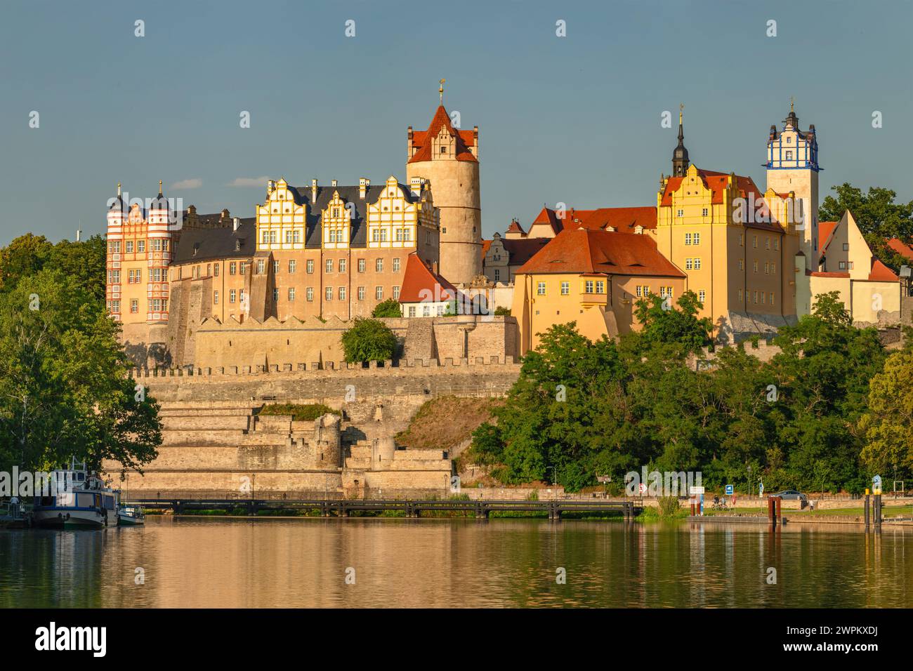 Castello di Bernburg, Bernburg, Saaletal (valle di Saale), Sassonia-Anhalt, Germania, Europa Foto Stock