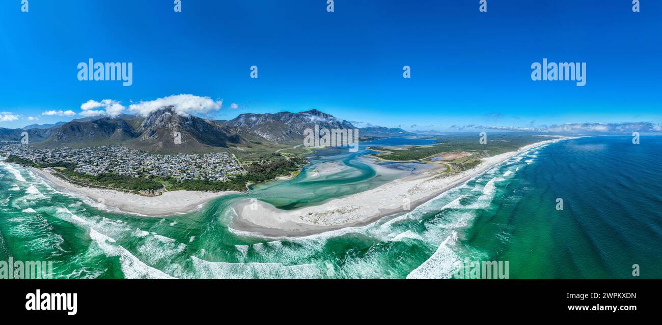 Panorama della laguna del fiume Klein, Hermanus, Provincia del Capo Occidentale, Sudafrica, Africa Foto Stock