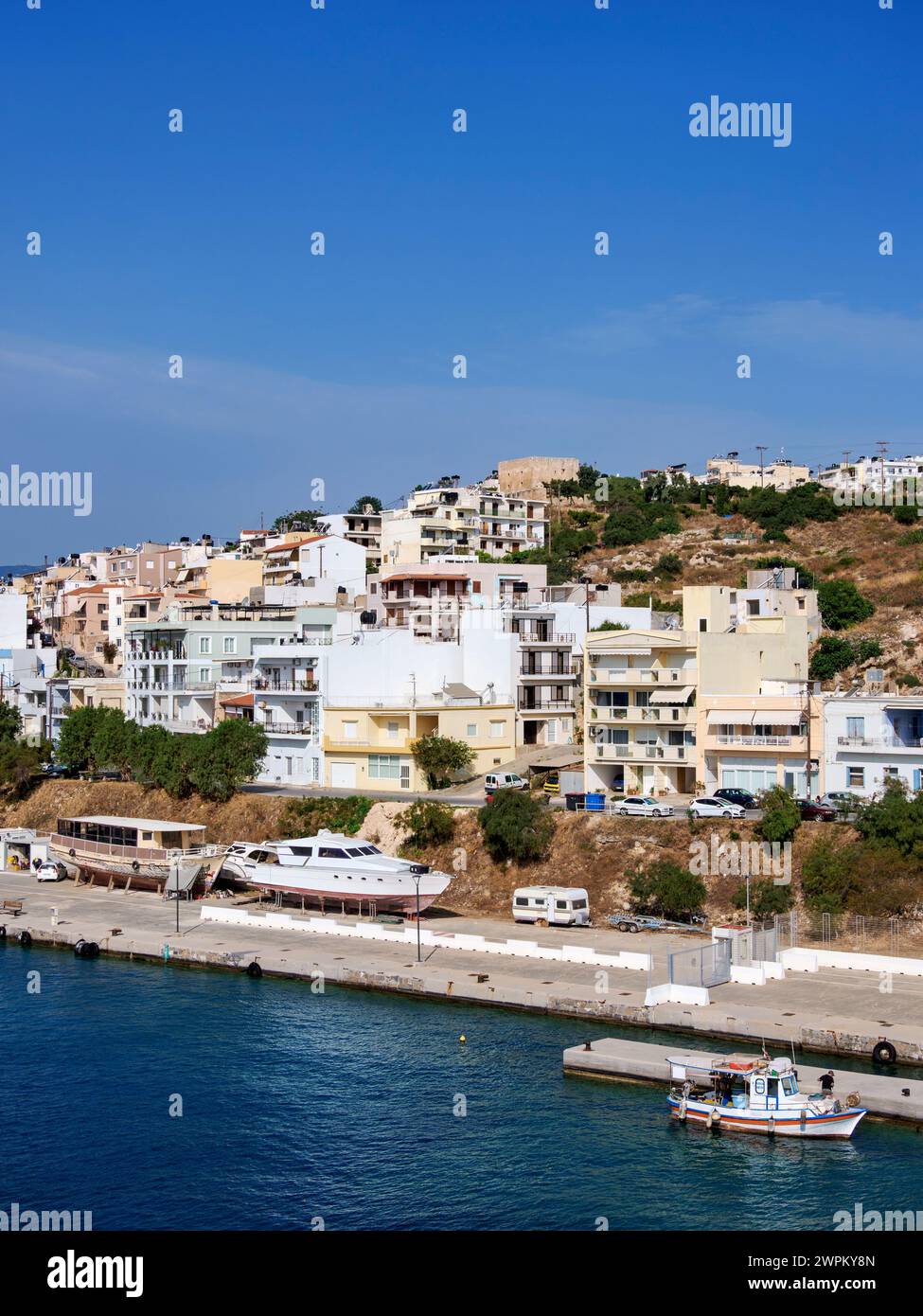 Paesaggio urbano di Sitia, regione di Lasithi, Creta, Isole greche, Grecia, Europa Foto Stock