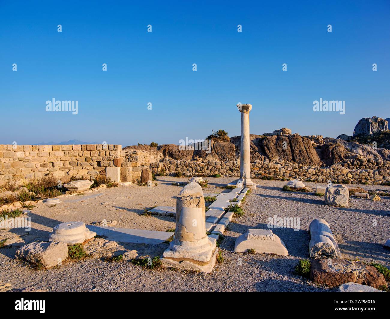 St Rovine della basilica di Stefanos al tramonto, Spiaggia di Agios Stefanos, isola di Kos, Dodecaneso, isole greche, Grecia, Europa Foto Stock