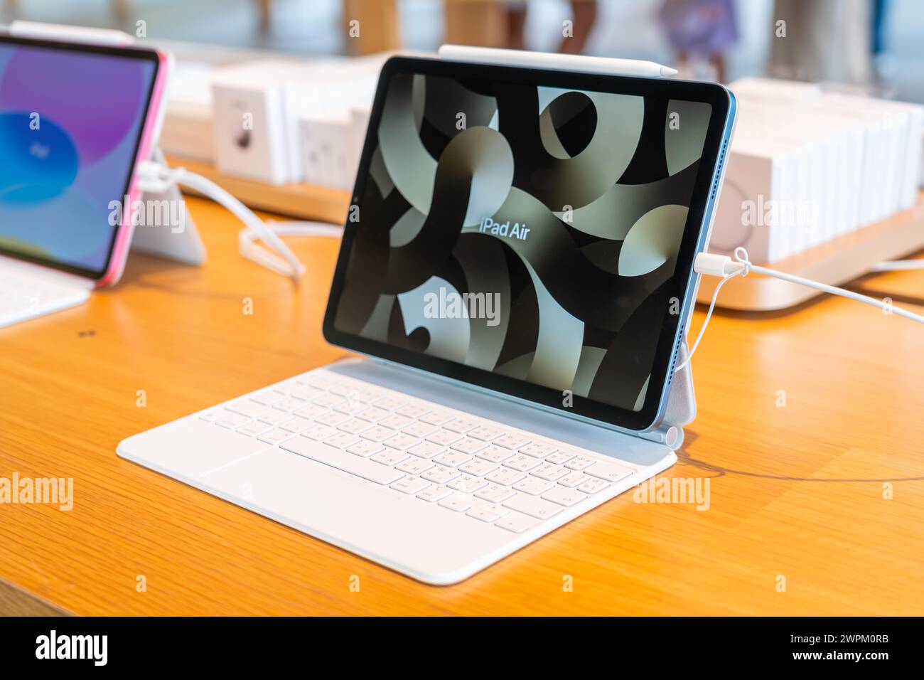 IPad Air, Apple Store. Thailandia, Bangkok 24 febbraio 2024 Foto Stock