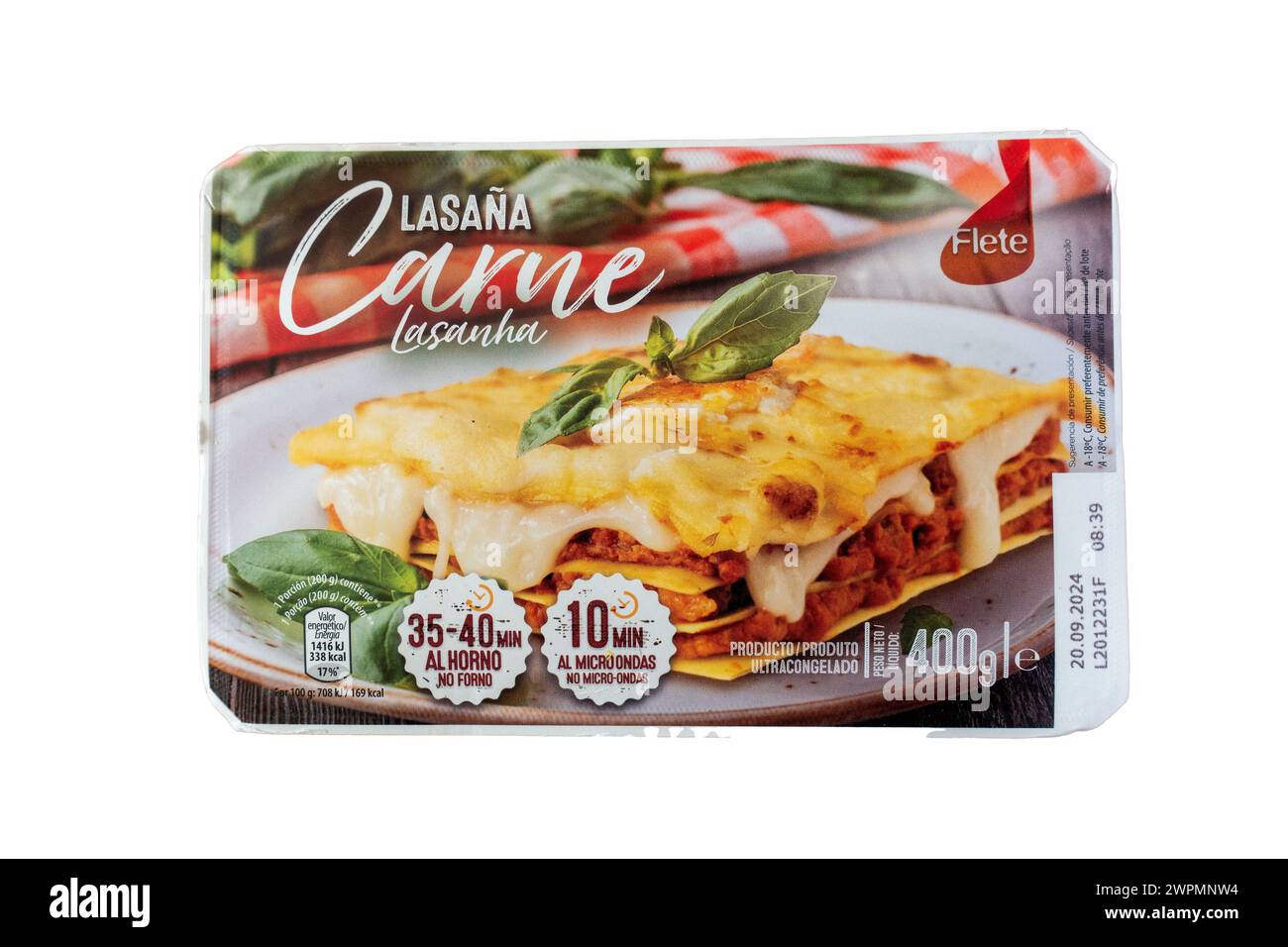 Confezione di lasagne di carne surgelate venduta in Portogallo da Flete Brand Lasana carne 400 Gram pacchetto una porzione, taglio 6 marzo 2024 Foto Stock
