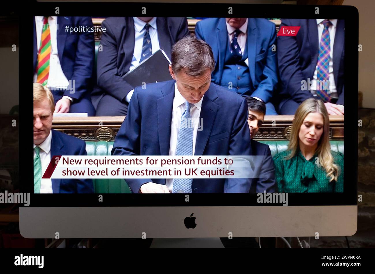 Jeremy Hunt Tory Cancelliere conservatore dello Scacchiere consegna il bilancio di primavera 2024 il 6 marzo alla camera dei comuni di Londra Inghilterra Regno Unito Foto Stock