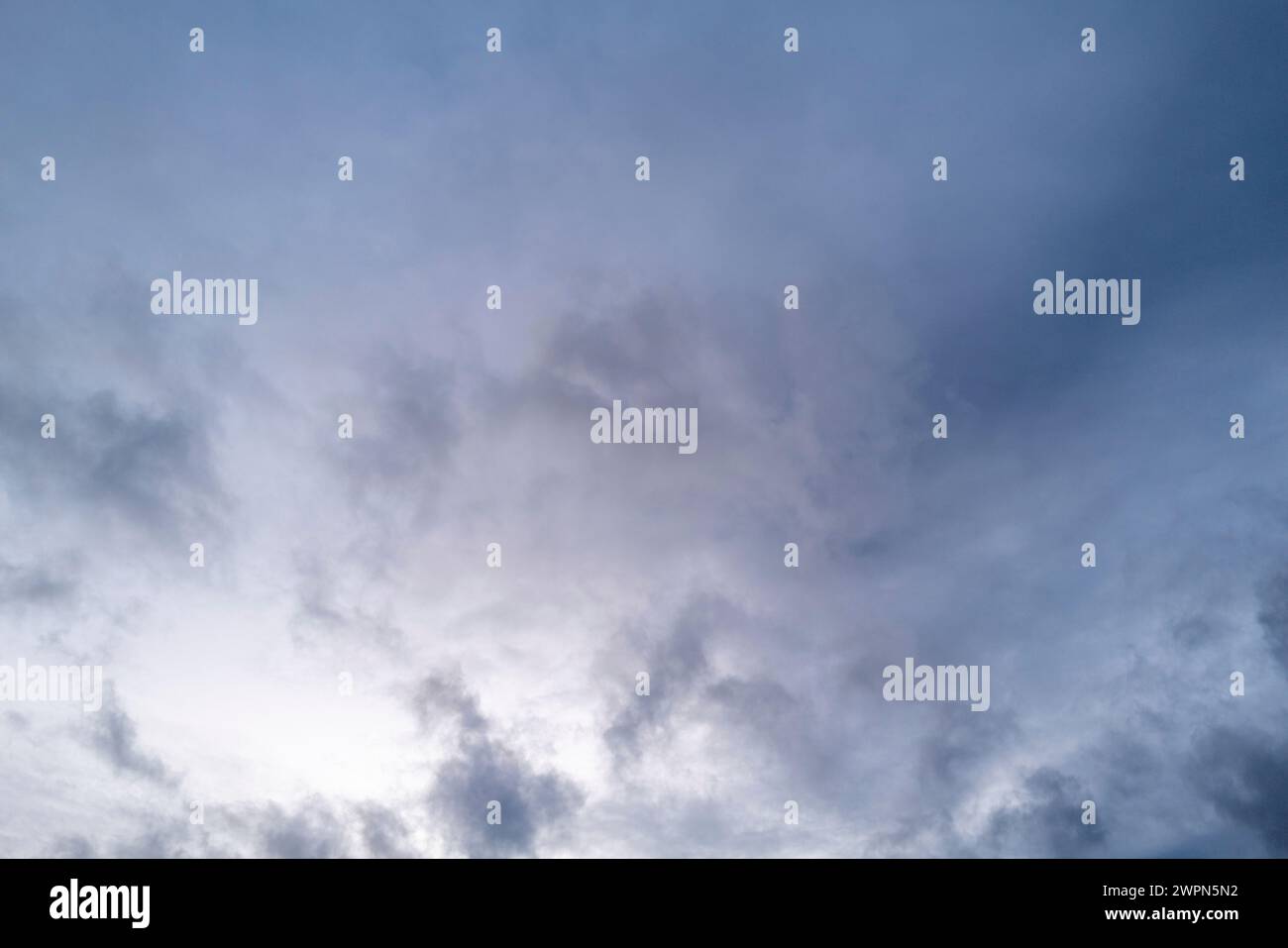 Cielo nuvoloso, cielo sopra Monaco Foto Stock
