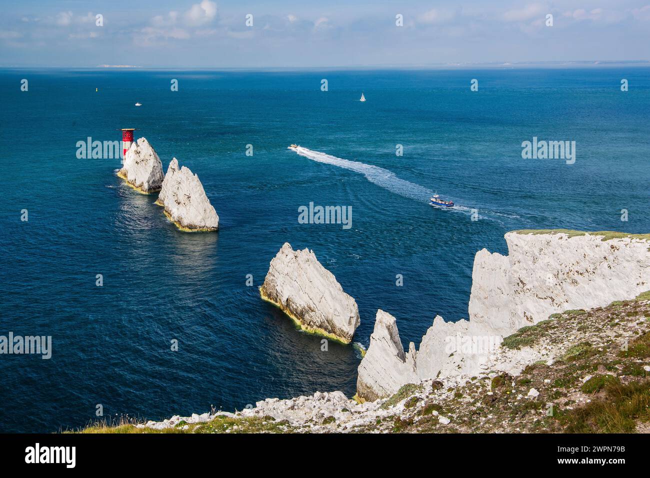 Formazione rocciosa "The Needles" sulla punta sud-occidentale dell'isola ad Alum Bay, Isola di Wight, Hampshire, Gran Bretagna, Inghilterra Foto Stock