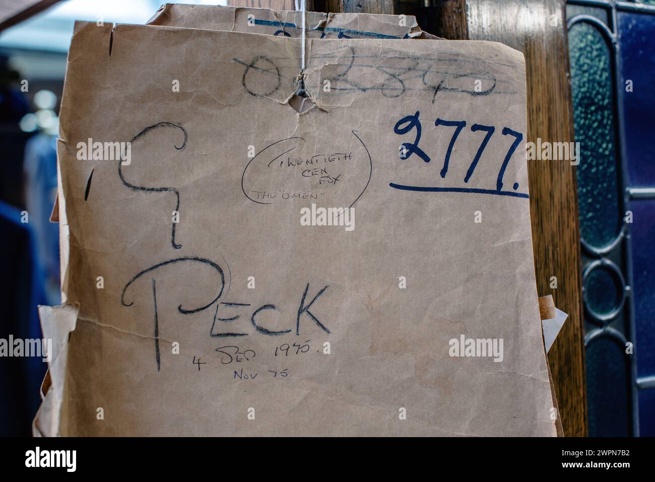 Gregory Peck, una delle più grandi ed eleganti star del cinema di Hollywood, indossava Huntsman per la maggior parte dei suoi bisogni sartoriali. Foto Stock