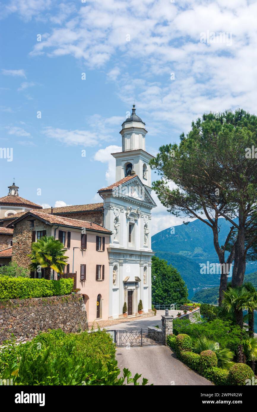 Vico Morcote, Chiesa dei Santi fedele e Simone, Lago di Lugano a Lugano, Ticino, Svizzera Foto Stock