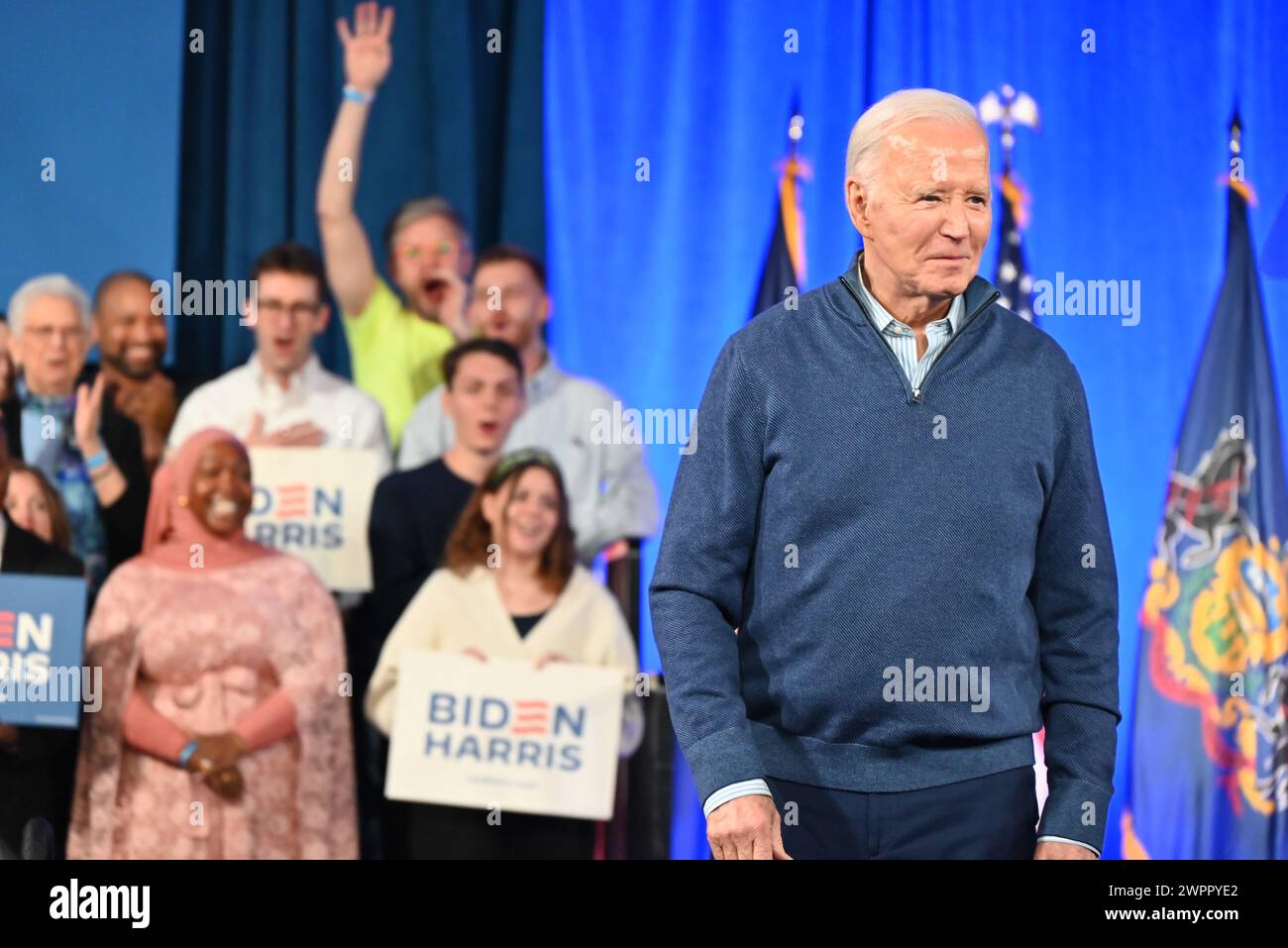 Wallingford, Pennsylvania, Stati Uniti. 8 marzo 2024. Un giorno dopo il discorso sullo stato dell'Unione al Campidoglio degli Stati Uniti, il presidente degli Stati Uniti Joe Biden ha partecipato a un evento della campagna alla Strath Haven Middle School. (Credit Image: © Kyle Mazza/TheNEWS2 via ZUMA Press Wire) SOLO PER USO EDITORIALE! Non per USO commerciale! Crediti: ZUMA Press, Inc./Alamy Live News Foto Stock