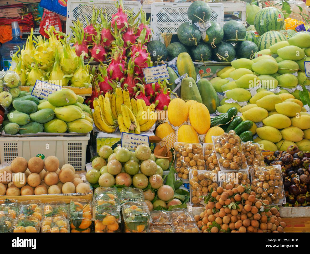 Fruit Stall Ben Thanh Market ho chi Minh City Vietnam TV000674 Foto Stock