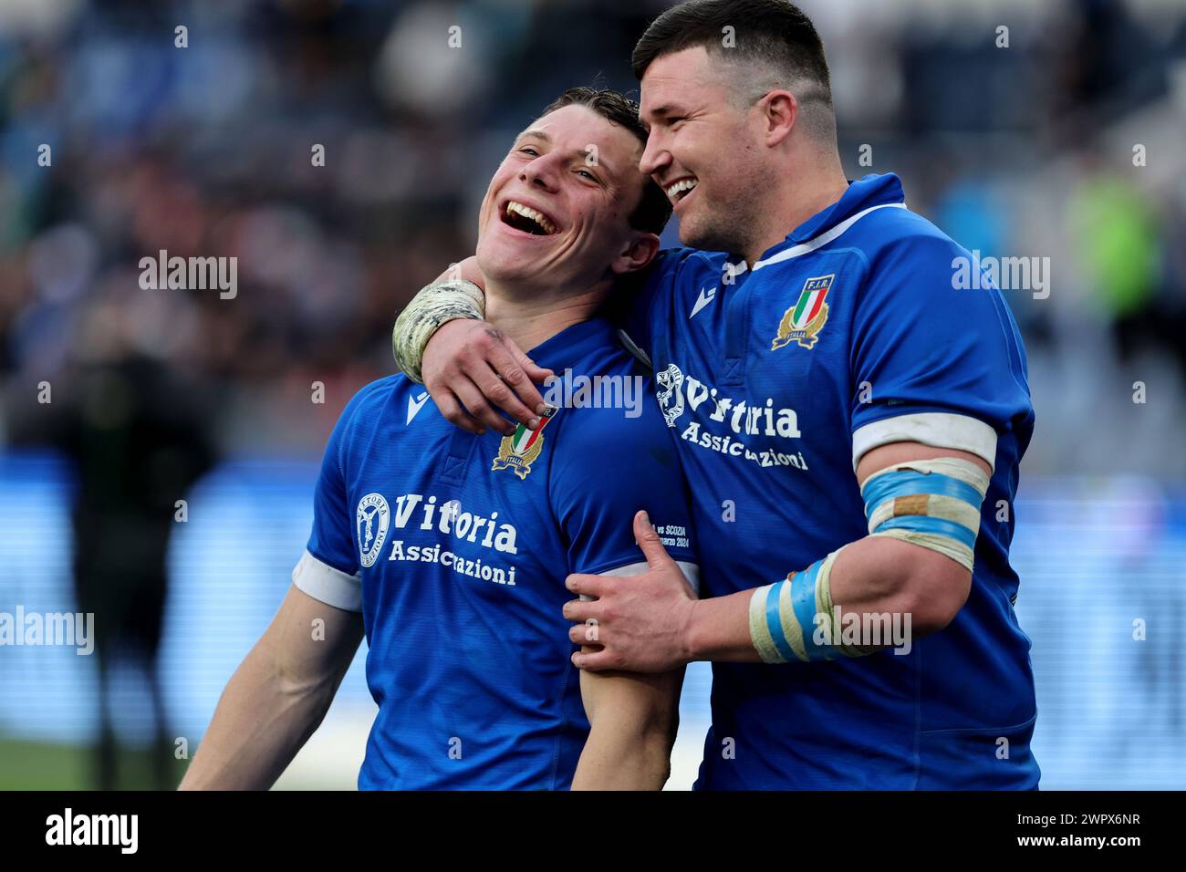 Roma, Italia. 9 marzo 2024. Roma, Italia 09.03.2024: Paolo GARBISI (italia), Giosue ZILOCCHI (italia) celebra la vittoria al termine della partita del torneo Guinness Six Nations 2024 tra Italia e Scozia allo Stadio Olimpico il 9 marzo 2024 a Roma. Credito: Agenzia fotografica indipendente/Alamy Live News Foto Stock