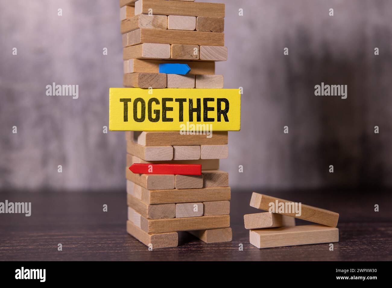 INSIEME parola fatta con blocchi di costruzione. Foto Stock