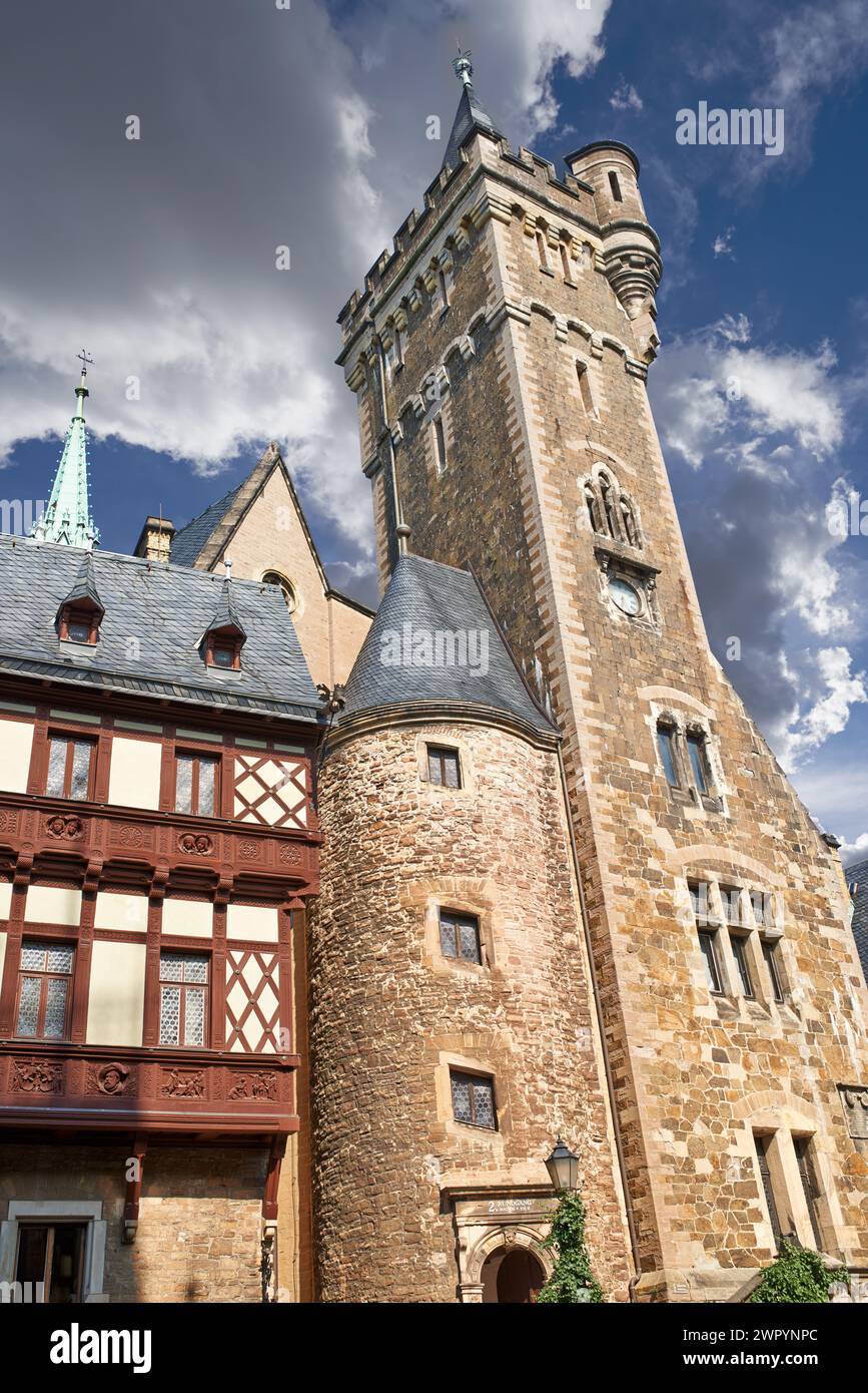 Architettura, edificio artistico e storico di templi, castelli o portici in un ambiente esterno. Germania, museo tradizionale e pareti di design in Foto Stock