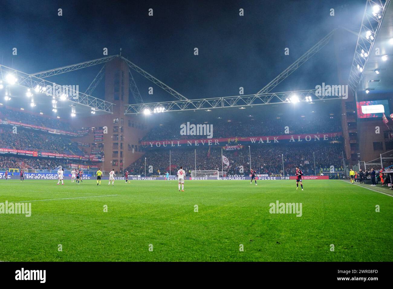 Stadio Luigi Ferraris durante il campionato italiano di serie A tra Genoa CFC e AC Monza il 9 marzo 2024 allo stadio Luigi Ferraris di Genova, Italia - crediti: Luca Rossini/e-Mage/Alamy Live News Foto Stock