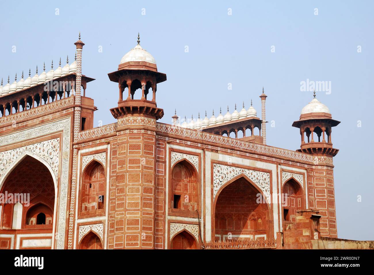 Darwaza-I-Rauza (Porta grande), Taj Mahal complessa, Agra, Uttar Pradesh, India Foto Stock