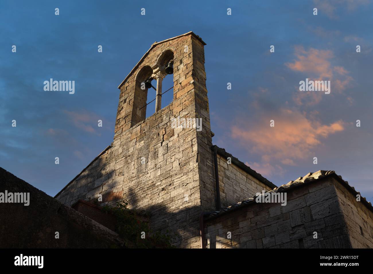 San Quirico d'Orcia in provincia di Siena in Toscana dove si percorre la via Francigena nel cuore della Val d'Orcia Foto Stock