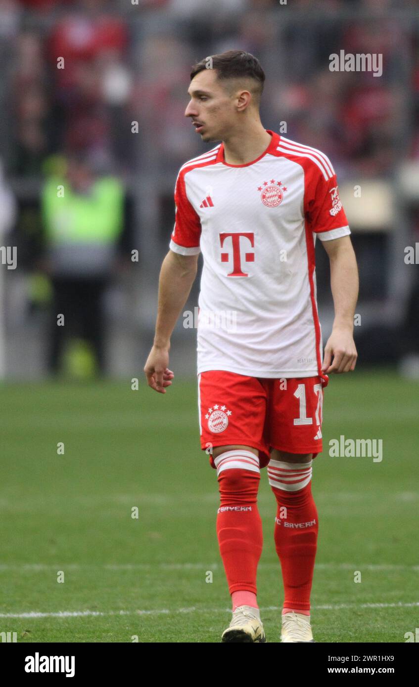 MONACO, Germania. , . 17 Bryan ZARAGOZA in azione durante la partita di calcio della Bundesliga tra il Bayern Muenchen e l'FSV MAINZ 05 all'Allianz Arena di Monaco il 9. Marzo 2024, Germania. DFL, Fussball, 8:1, (foto e copyright @ ATP Images/Arthur THILL (THILL Arthur/ATP/SPP) crediti: SPP Sport Press Photo. /Alamy Live News Foto Stock