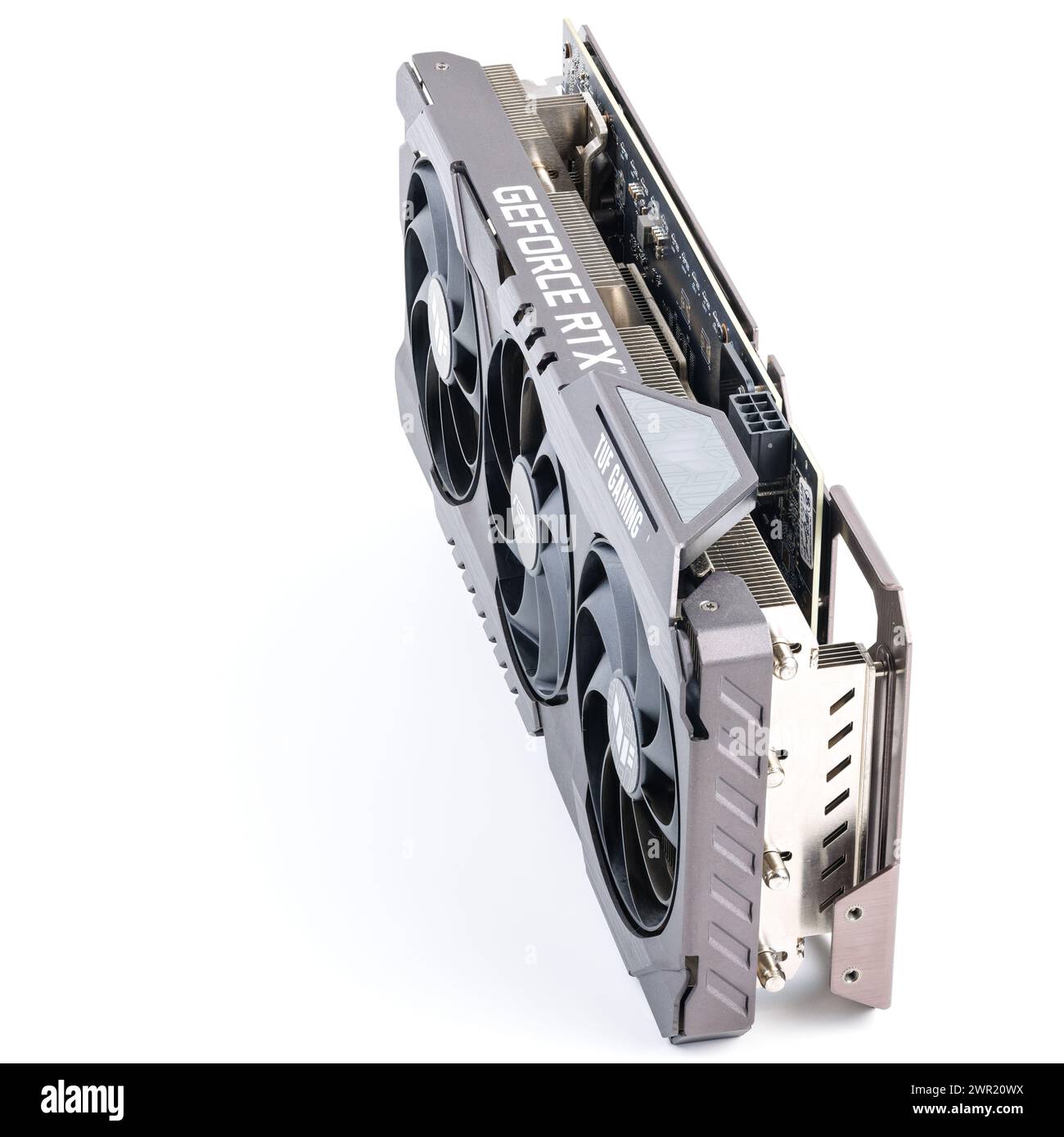 Scheda grafica NVIDIA RTX 3060 OC 12g TUF Gaming su sfondo bianco Foto Stock