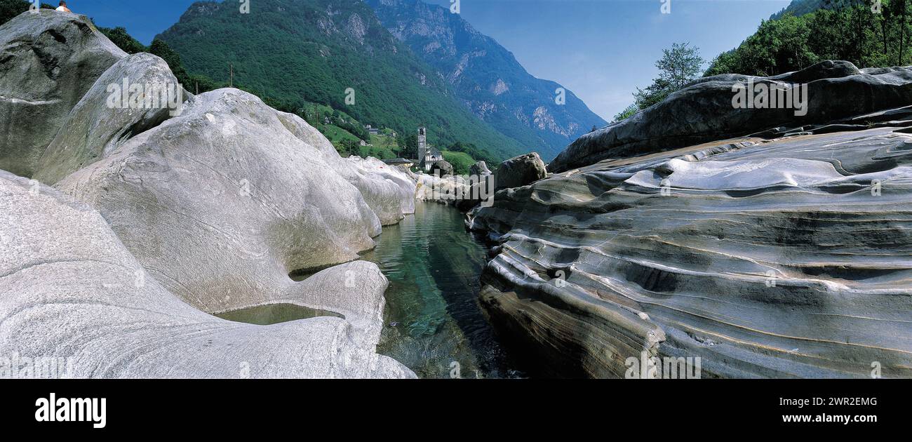 Die Flussmäander im tessiner Lavertezzo, Copyright di Ticino Turismo bibliografia: swiss-image.ch Foto Stock