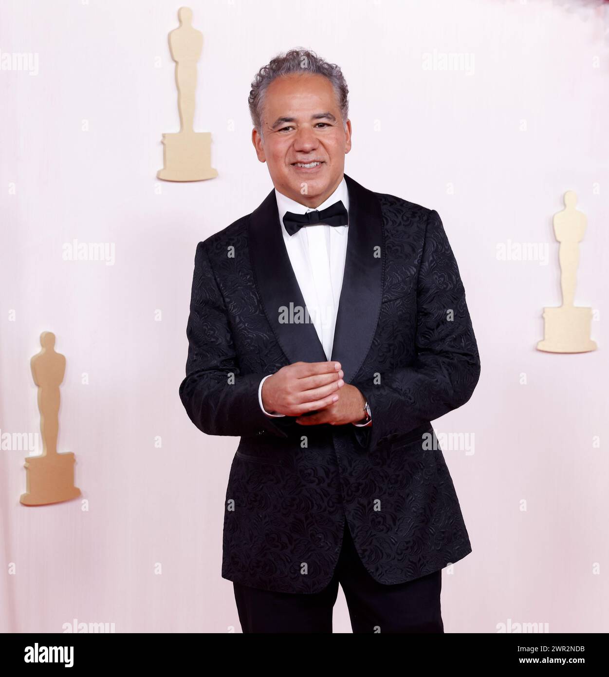Hollywood, Stati Uniti. 10 marzo 2024. John Ortiz arriva sul tappeto rosso alla 96esima edizione degli Academy Awards a Los Angeles, California, domenica 10 marzo 2024. Dal 1929, gli Oscar hanno riconosciuto l'eccellenza nelle realizzazioni cinematografiche. Foto di John Angelillo/UPI credito: UPI/Alamy Live News Foto Stock