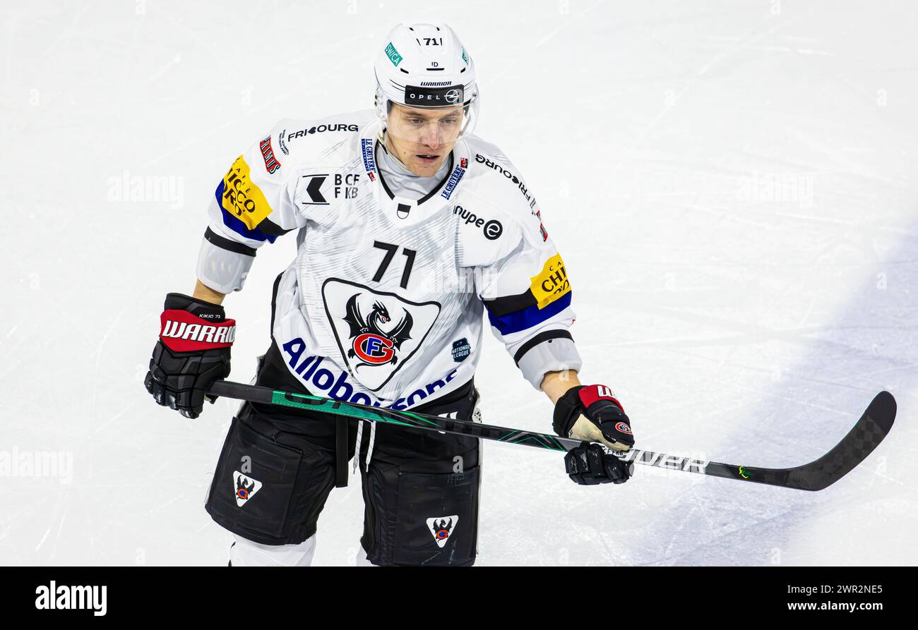 EHC Kloten - HC Fribourg-Gotteron, Stimo Arena, National League NL, stagione regolare: #71 Kilian Mottet, Stürmer HC Fribourg-Gotteron. (Kloten, Schweiz, Foto Stock