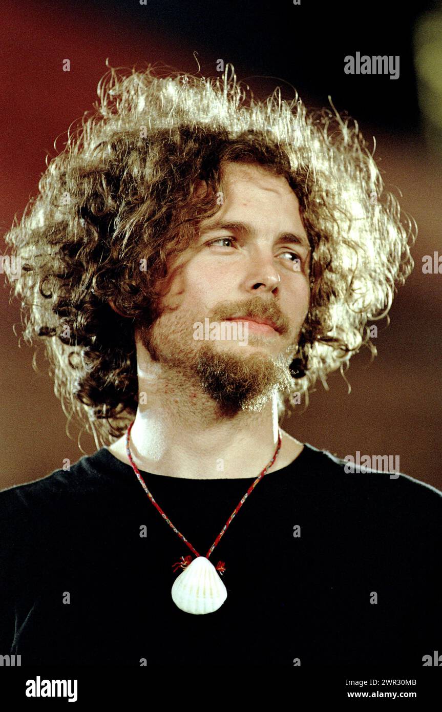 Napoli Italia 02/09/1997: Jovanotti, cantante italiana, durante la trasmissione televisiva “Festivalbar 1997” Foto Stock