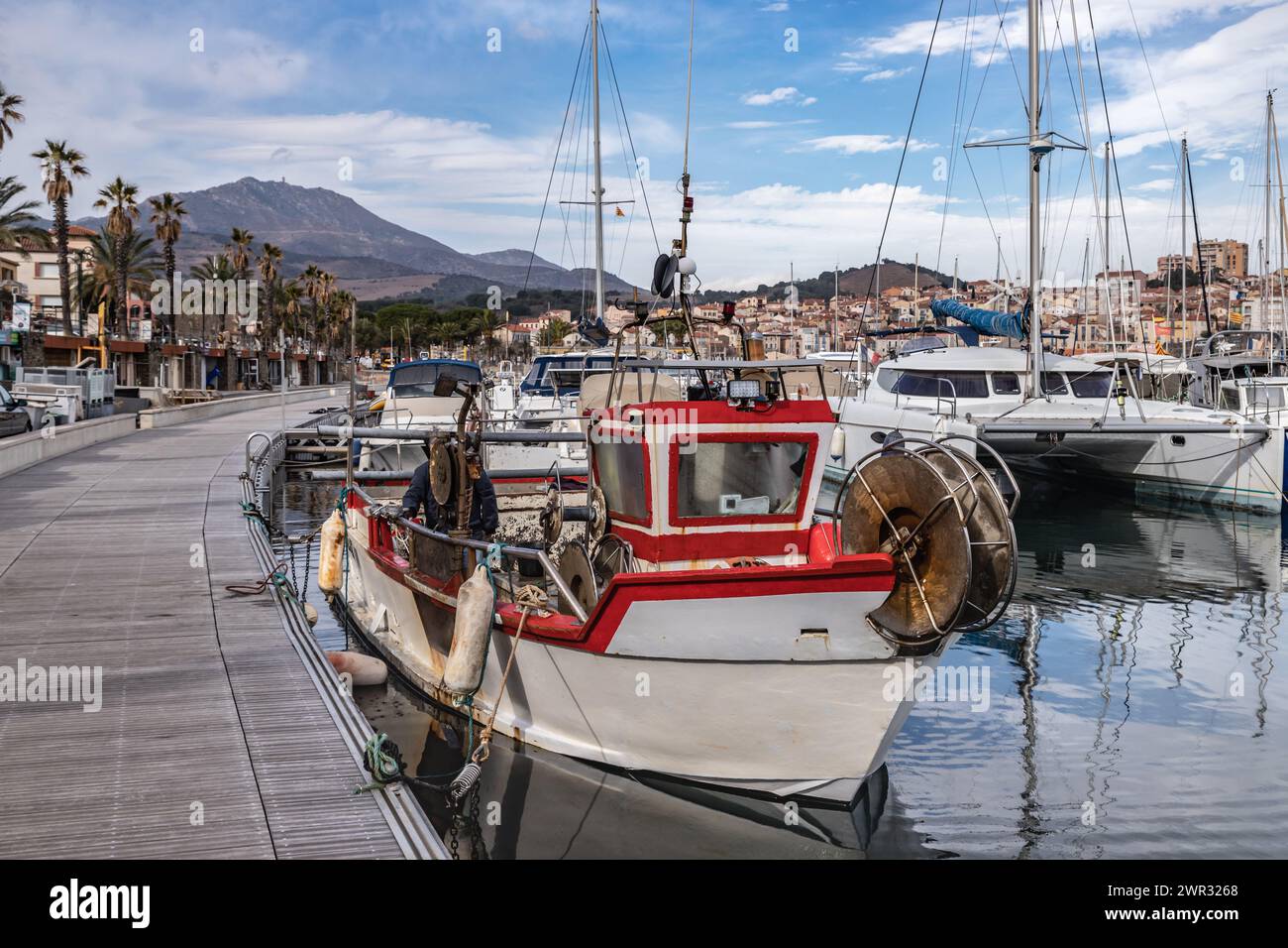 Vue du port - Bâteau de peche pittoresco Foto Stock