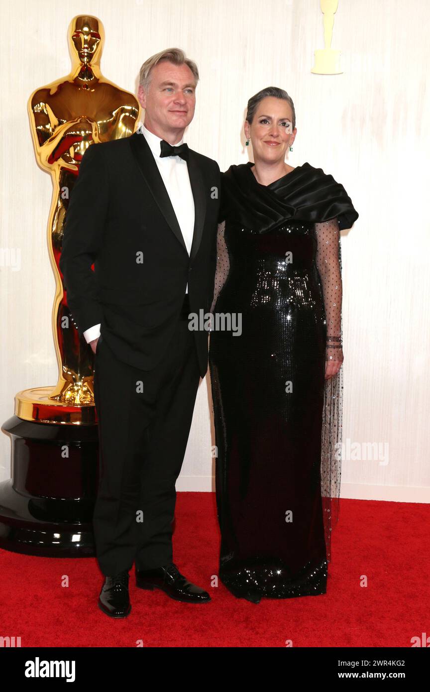 Christopher Nolan mit Ehefrau Emma Thomas bei der Oscar Verleihung 2024 / 96° Annual Academy Awards im Dolby Theatre. Los Angeles, 10.03.2024 Foto Stock