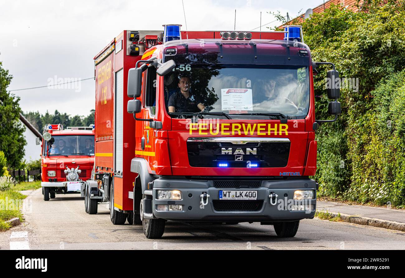 Die Freiwillige Feuerwehr Lauchringen War mit ihrem Einsatzfahrzeug beim 125 Jahr Jubiläum der Abteilung Hänner der FFW Murg zu Gast. (Hänner-Murg, De Foto Stock