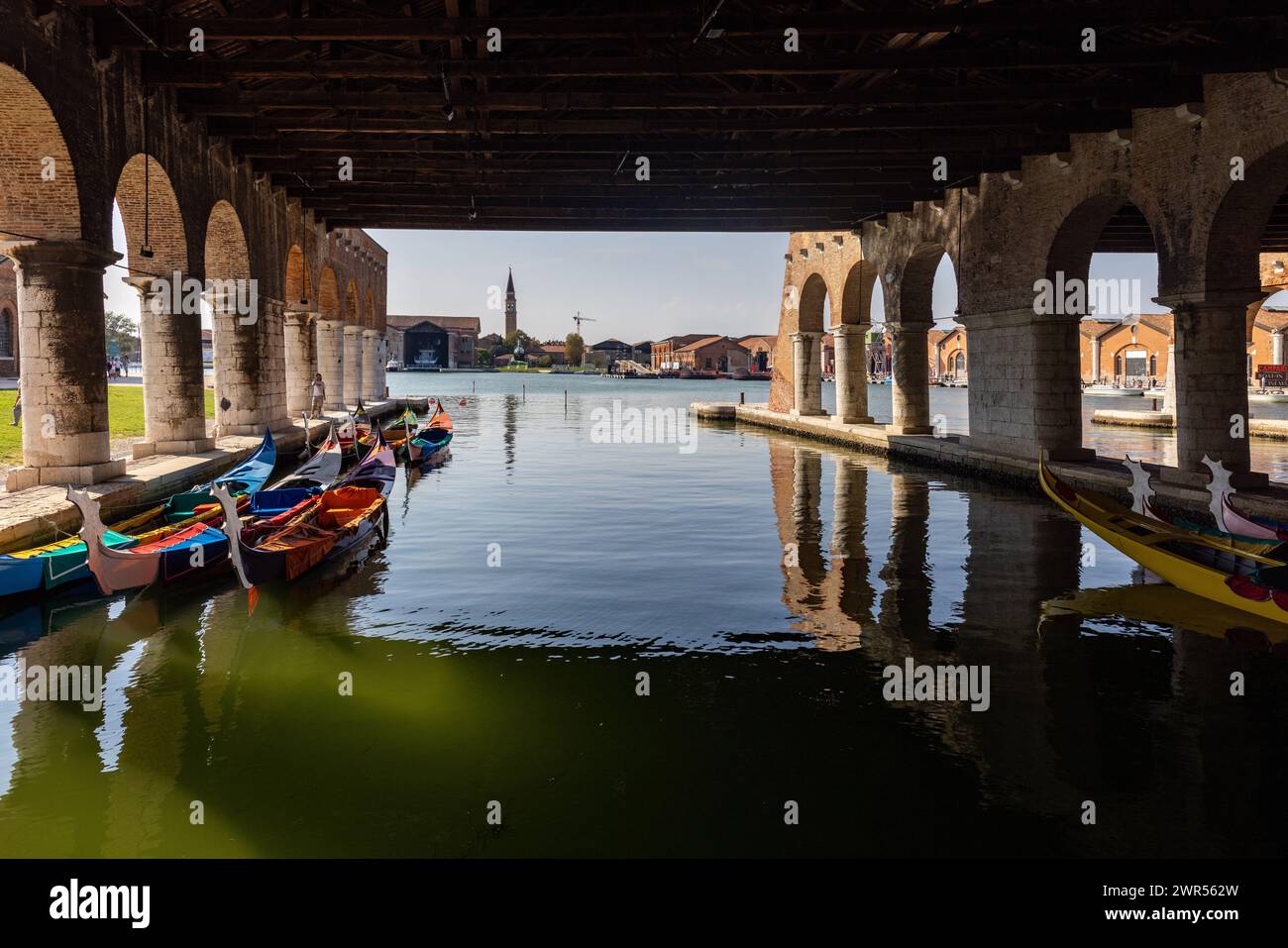 Venezia, Italia - l'Arsenale di Venezia. Il Gaggiandre, due magnifici cantieri navali costruiti tra il 1568 e il 1573 su alcuni disegni attribuiti a Jacopo sa Foto Stock