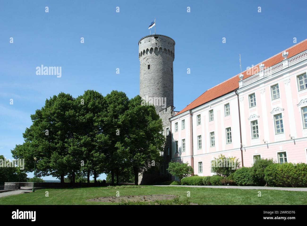 Governor's Garden, Estonian Parliament Building, Riigikogu, Toompea, Tallinn Estonia Foto Stock