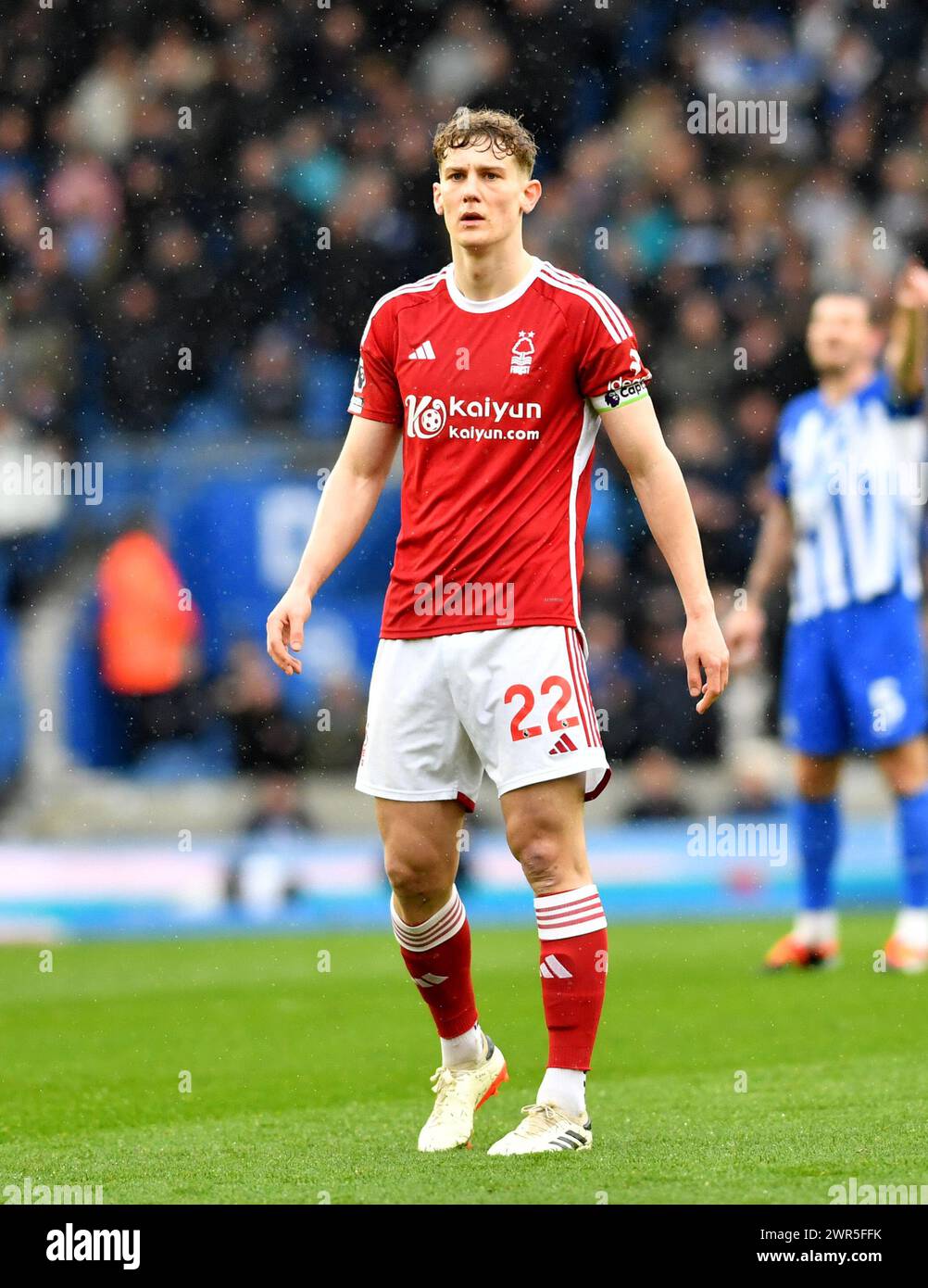 Ryan Yates del Nottingham Forest durante la partita di Premier League tra Brighton e Hove Albion e Nottingham Forest all'American Express Stadium di Brighton, Regno Unito - 10 marzo 2024. Photo Simon Dack / Telephoto Images solo per uso editoriale. Niente merchandising. Per le immagini di calcio si applicano restrizioni fa e Premier League inc. Non è consentito l'utilizzo di Internet/dispositivi mobili senza licenza FAPL. Per ulteriori dettagli, contattare Football Dataco Foto Stock