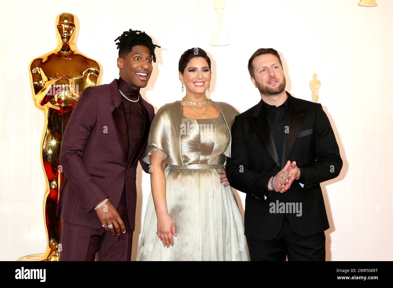 Jon Batiste, Suleika Jaouad e Matthew Heineman bei der Oscar Verleihung 2024 / 96° Annual Academy Awards im Dolby Theatre. Los Angeles, 10.03.2024 Foto Stock