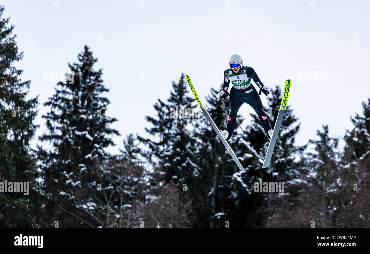 Viessmann Skispringen Weltcup Engelberg, Männer: Der norwegische Skispringer Fredrik Villumstad bei seinem sprung von der Grosstitlisschanze. (Engelbe Foto Stock