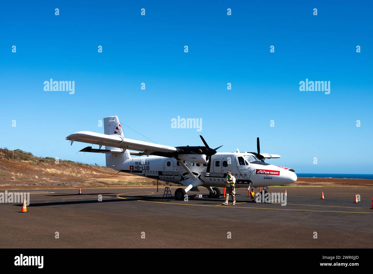 De Havilland Canada DHC-6 Twin Otter Air Plane, Air Tahiti, Aeroporto Nuku Hiva Foto Stock