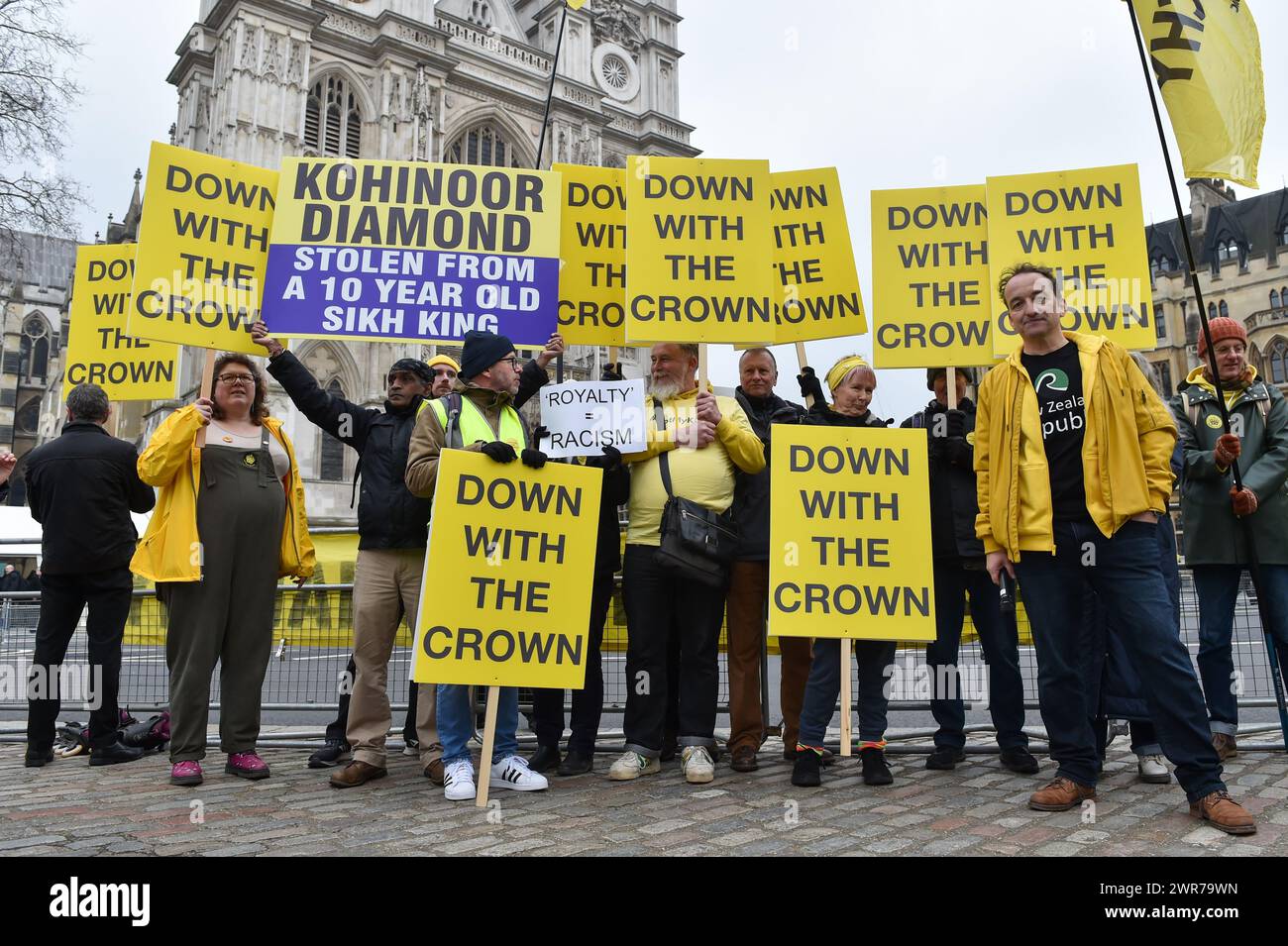 Londra, Inghilterra, Regno Unito. 11 marzo 2024. Il gruppo anti-monarchia Republic organizzò una protesta fuori dall'abbazia di Westminster per il servizio del Commonwealth Day. (Credit Image: © Thomas Krych/ZUMA Press Wire) SOLO PER USO EDITORIALE! Non per USO commerciale! Foto Stock