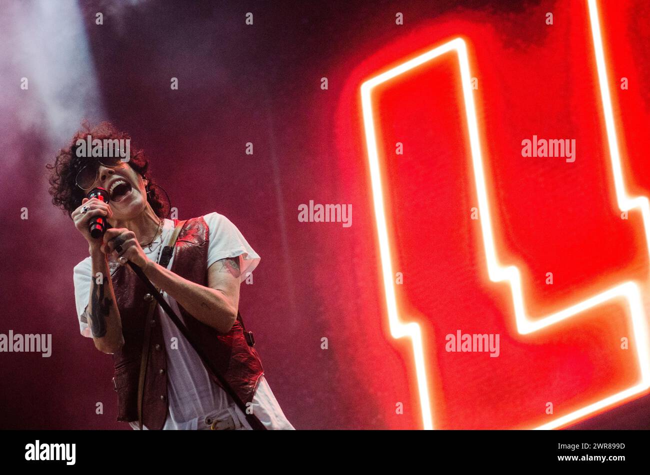 LP (Laura Pergolizzi) in esibizione al Release Athens Festival in Plateia Nerou / Grecia, giugno 2022 Foto Stock