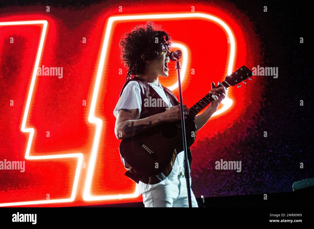 LP (Laura Pergolizzi) in esibizione al Release Athens Festival in Plateia Nerou / Grecia, giugno 2022 Foto Stock