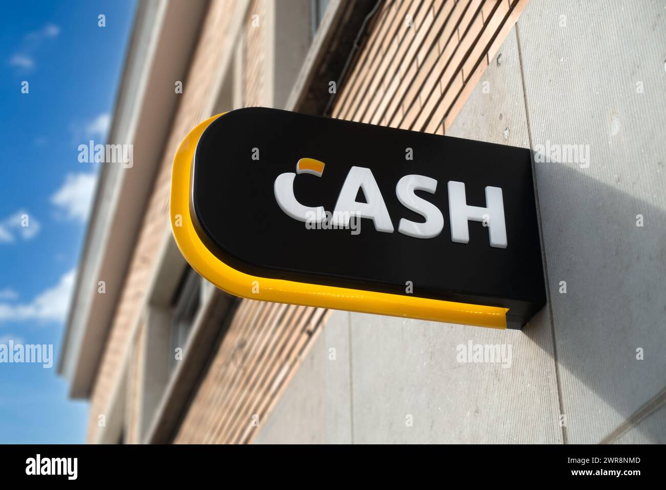 Cartello con il logo del distributore di contanti ATM del punto di CASSA Bancontact neutrale nelle Fiandre, Belgio Foto Stock