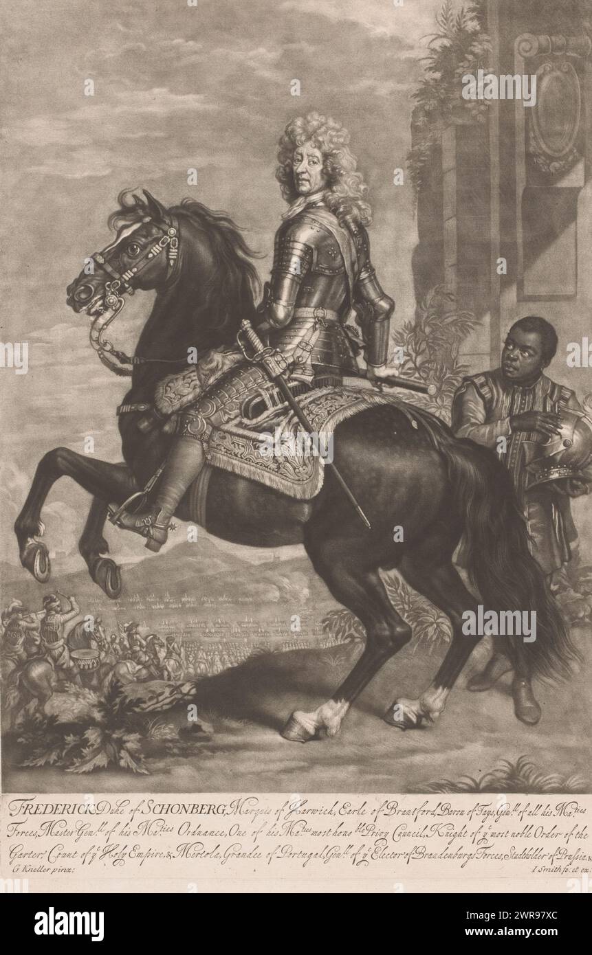 Ritratto equestre di Frederick Schomberg in armatura. Sulla destra, un ragazzo di origine africana, probabilmente un servo schiavo, tiene il suo casco. Un campo di battaglia sullo sfondo. Testo in inglese a margine inferiore., stampatore: John Smith (prentmaker/ uitgever), dopo la pittura di: Gottfried Kneller, editore: John Smith (prentmaker/ uitgever), 1662 - 1742, carta, altezza 379 mm x larghezza 257 mm, stampa Foto Stock