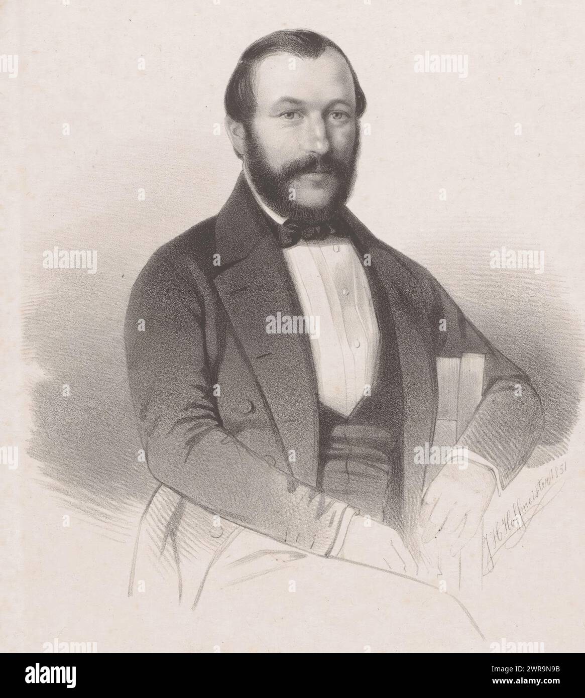 Ritratto di un uomo sconosciuto, la sitter ha avvolto il braccio sinistro intorno alla sedia., stampatore: Johan Hendrik Hoffmeister, Paesi Bassi, 1851, carta, altezza 445 mm x larghezza 305 mm, stampa Foto Stock