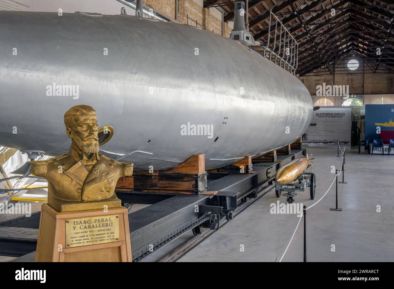 Museo Navale di Cartagena - stanza dell'eredità di Isaac Peral - il primo sottomarino al mondo. Regione di Murcia, Spagna, Europa Foto Stock