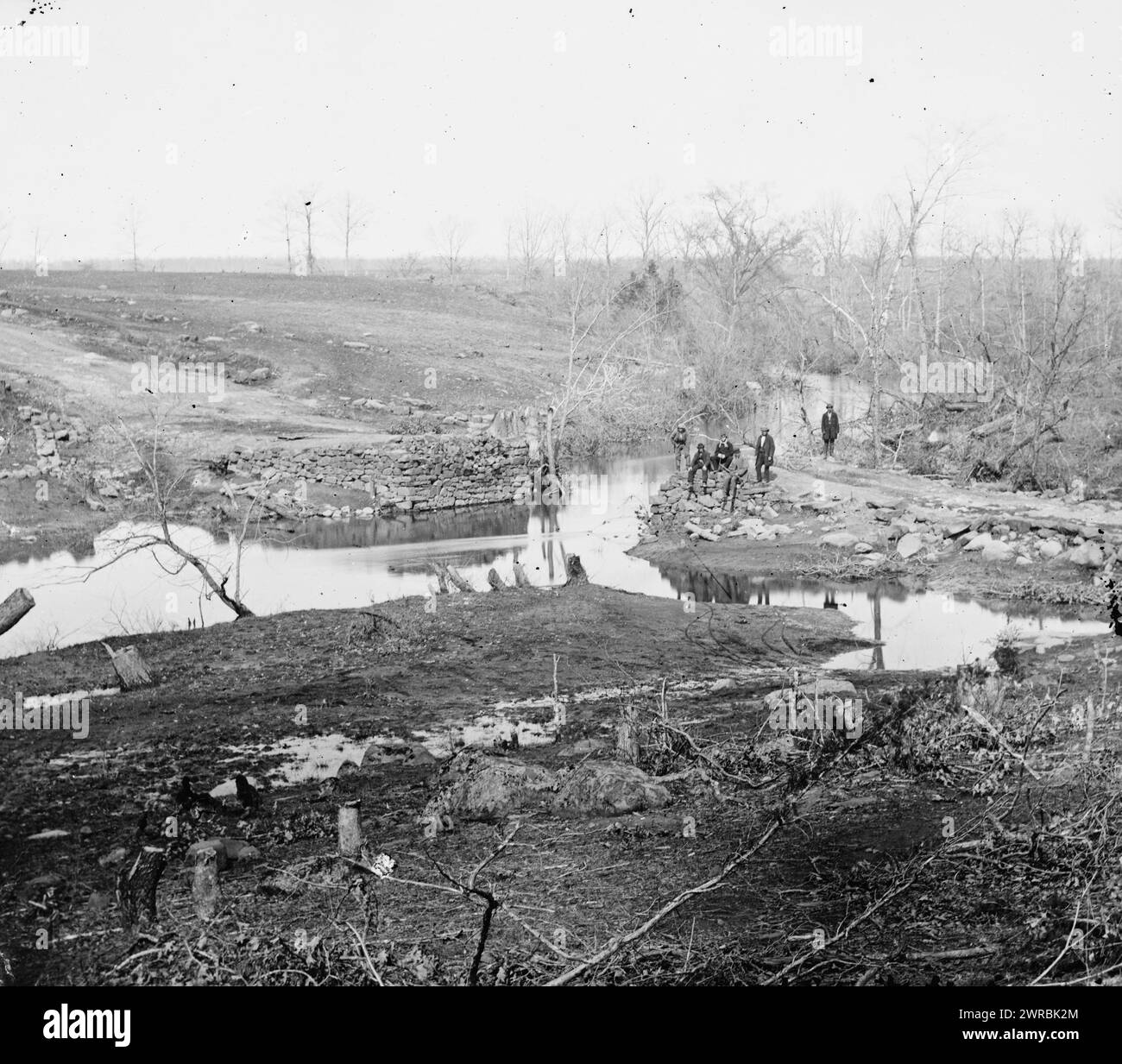 Cub Run, Va.. Vista con ponte distrutto, fotografia dal principale teatro di guerra orientale, First Bull Run, luglio 1861., Barnard, George N., 1819-1902, fotografo, 1862 marzo., Stati Uniti, storia, guerra civile, 1861-1865, trasporti, stereografi, 1860-1870. Stereographs, 1860-1870, Wet Collodion negative, 1 negative (2 piastre): vetro, stereografo, collodion umido Foto Stock