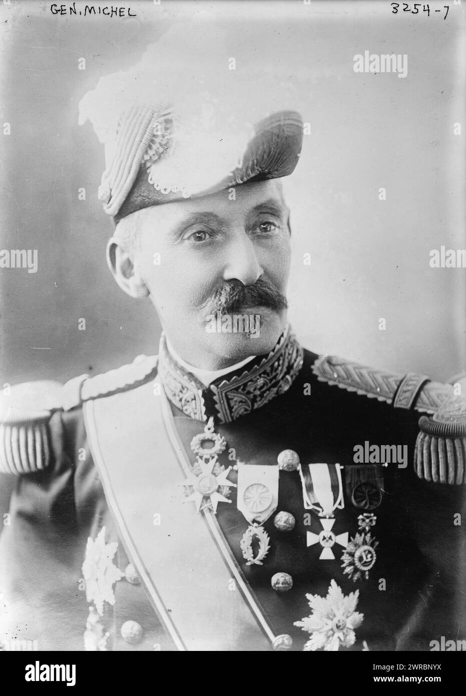 Gen. Michel, la fotografia mostra Victor Constant Michel (1850-1937), un generale francese che era comandante dell'esercito francese prima della prima guerra mondiale, Glass negative, 1 negative: Glass Foto Stock