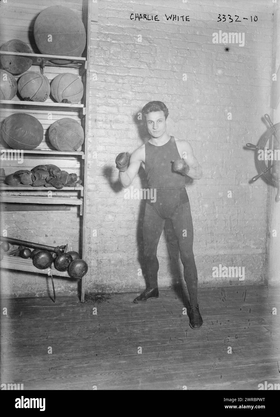Charlie White, foto mostra il pugile di Chicago Charley White (1891-1959), nato Charles Anchowitz a Liverpool, Inghilterra., Glass negatives, 1 negativo: Glass Foto Stock