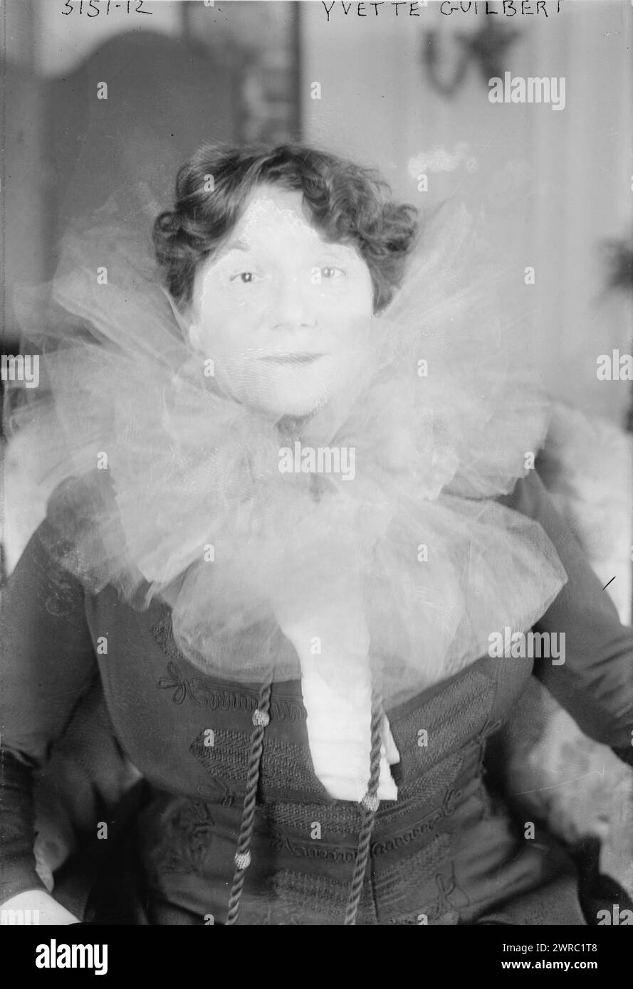 Yvette Guilbert, Photo Shows French cabaret cantante e attrice Yvette Guilbert (1865-1944)., 1922 giugno 6, Glass negatives, 1 negative: Glass Foto Stock